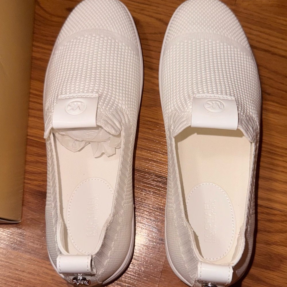 Michael Kors Cream Textured Slip-Ons (new) size 7.5
